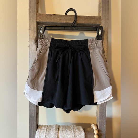 Abercrombie & Fitch Pants - Women’s Abercrombie & Fitch YPB athletic shorts like new size xs